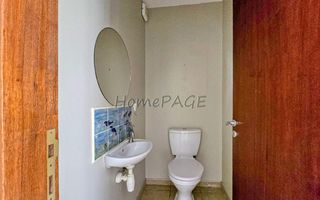4 Bedroom House For Sale in Long Beach
