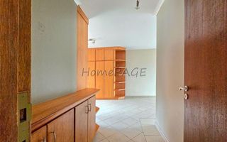 4 Bedroom House For Sale in Long Beach