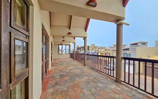 4 Bedroom House For Sale in Long Beach