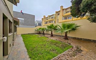 4 Bedroom House For Sale in Long Beach