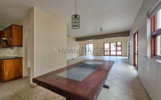 4 Bedroom House For Sale in Long Beach