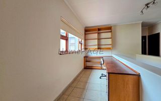 4 Bedroom House For Sale in Long Beach
