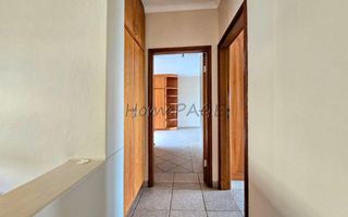 4 Bedroom House For Sale in Long Beach