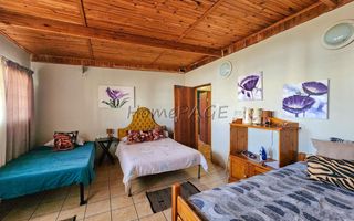 3 Bedroom House For Sale in Henties Bay Central, Henties Bay