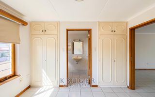 2 Bedroom Apartment For Sale in Kramersdorf, Swakopmund
