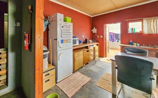 3 Bedroom House For Sale in Henties Bay Central, Henties Bay