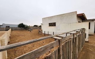 3 Bedroom House For Sale in Henties Bay Central, Henties Bay