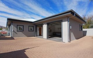 4 Bedroom House For Sale in Kleine Kuppe, Windhoek