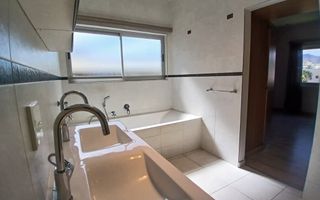4 Bedroom House For Sale in Kleine Kuppe, Windhoek