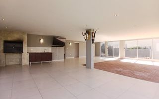 4 Bedroom House For Sale in Kleine Kuppe, Windhoek