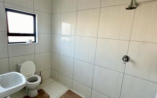 2 Bedroom House To Rent in Dolphin Beach
