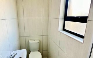 2 Bedroom House To Rent in Dolphin Beach