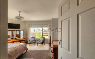 3 Bedroom House For Sale in Henties Bay Central, Henties Bay