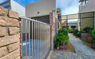 3 Bedroom House For Sale in Henties Bay Central, Henties Bay