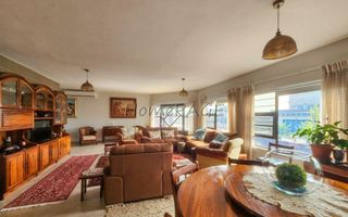 3 Bedroom House For Sale in Henties Bay Central, Henties Bay