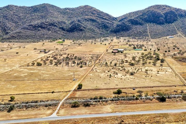 3 Bedroom Small Holding / Plot For Sale in Otavi