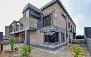 8 Bedroom House For Sale in Tamariskia, Swakopmund