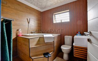 8 Bedroom House For Sale in Tamariskia, Swakopmund