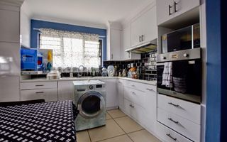 8 Bedroom House For Sale in Tamariskia, Swakopmund
