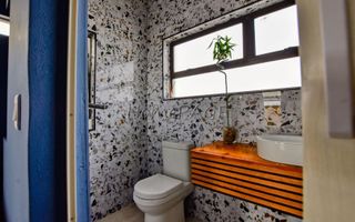 8 Bedroom House For Sale in Tamariskia, Swakopmund