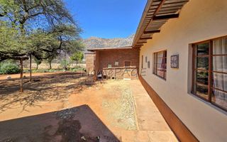 2 Bedroom Small Holding / Plot For Sale in Otavi