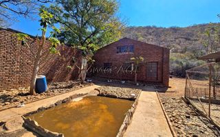 2 Bedroom Small Holding / Plot For Sale in Otavi