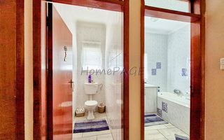 4 Bedroom House For Sale in Walvis Bay Central