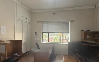 Office / Retail / Mixed Use For Sale in Klein Windhoek, Wind...