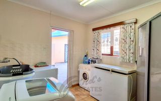 4 Bedroom House To Rent in Vineta, Swakopmund