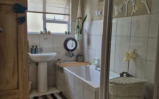 House To Rent in Fairway Estate
