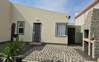 House To Rent in Fairway Estate