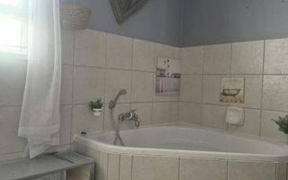House To Rent in Fairway Estate