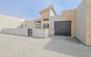 3 Bedroom House For Sale in Dolphin Beach