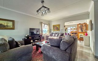 3 Bedroom House For Sale in Fairway Estate