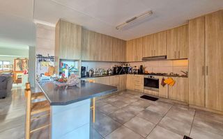 3 Bedroom House For Sale in Fairway Estate