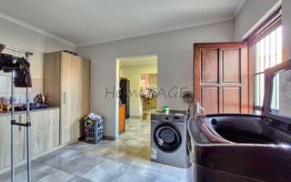 3 Bedroom House For Sale in Fairway Estate