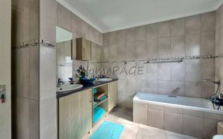 3 Bedroom House For Sale in Fairway Estate
