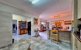 3 Bedroom House For Sale in Fairway Estate