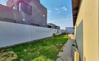 3 Bedroom House For Sale in Fairway Estate