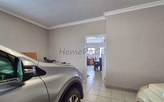4 Bedroom House For Sale in Fairway Estate