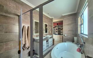 4 Bedroom House For Sale in Fairway Estate