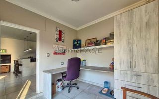 4 Bedroom House For Sale in Fairway Estate