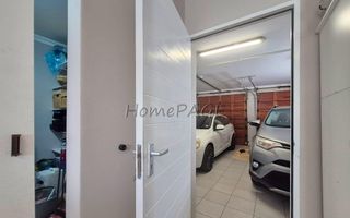 4 Bedroom House For Sale in Fairway Estate