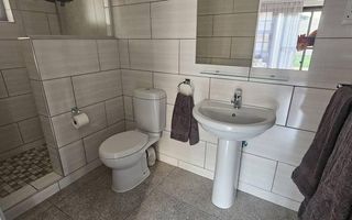 8 Bedroom Office / Retail / Mixed Use For Sale in Otavi