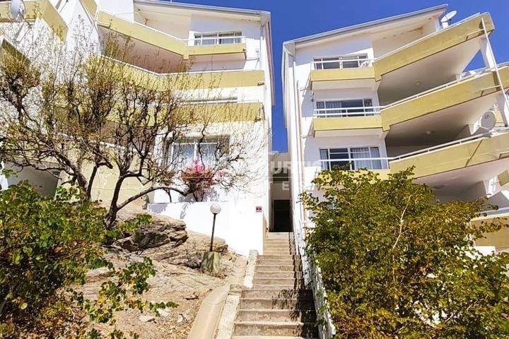 2 Bedroom Apartment For Sale in Windhoek Central, Windhoek