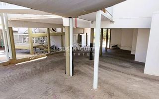 2 Bedroom Apartment For Sale in Windhoek Central, Windhoek
