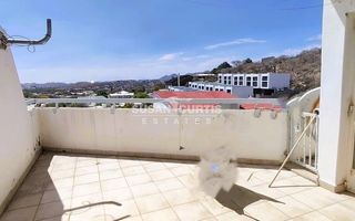 2 Bedroom Apartment For Sale in Windhoek Central, Windhoek