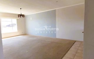 2 Bedroom Apartment For Sale in Windhoek Central, Windhoek