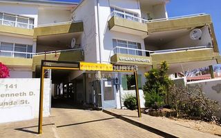 2 Bedroom Apartment For Sale in Windhoek Central, Windhoek