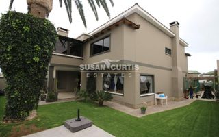 4 Bedroom House For Sale in Ocean View, Swakopmund